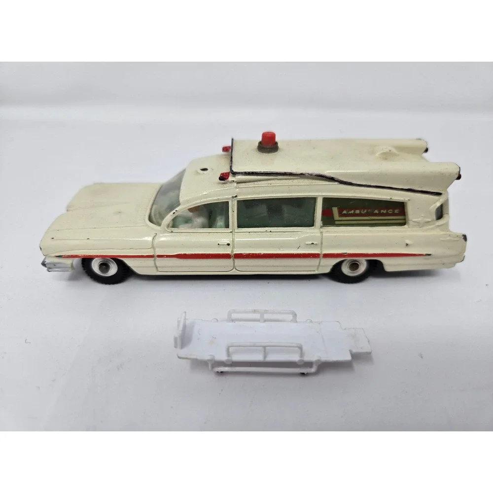 Vintage Dinky Toys 263 Superior Criterion Ambulance Meccano England w/ Stretcher